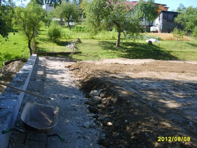 Výstavba verejného priestranstva pri Penzióne