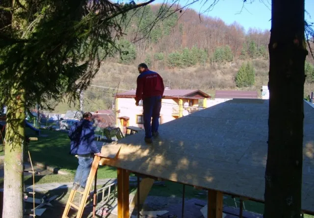 Výstavba altánku v MŠ