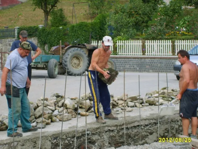 Výstavba verejného priestranstva pri Penzióne
