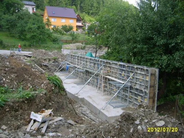 Výstavba verejného priestranstva pri Penzióne