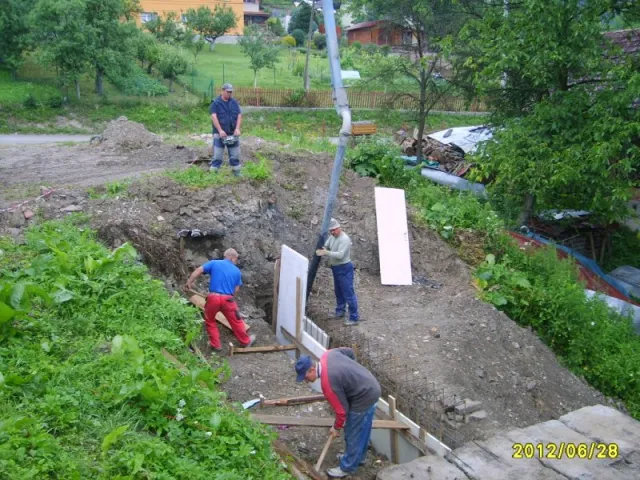 Výstavba verejného priestranstva pri Penzióne