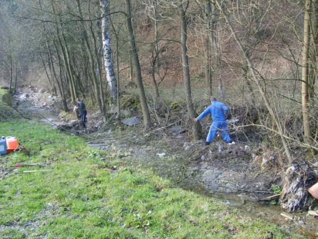 Čistenie potokov v obci