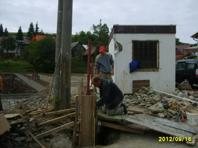 Výstavba verejného priestranstva pri Penzióne