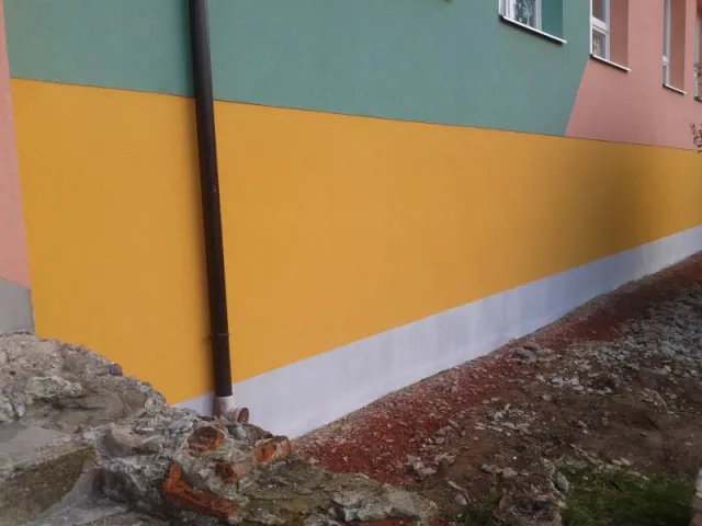 Oprava sokla na ZŠ