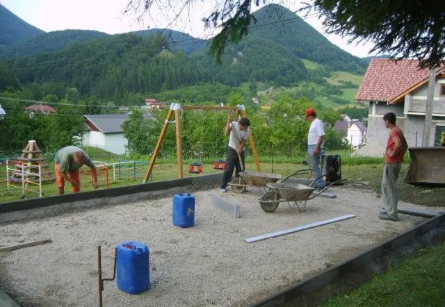 Výstavba altánku v MŠ