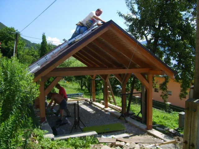 Výstavba altánku v ZŠ