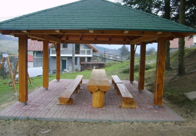 Výstavba altánku v MŠ