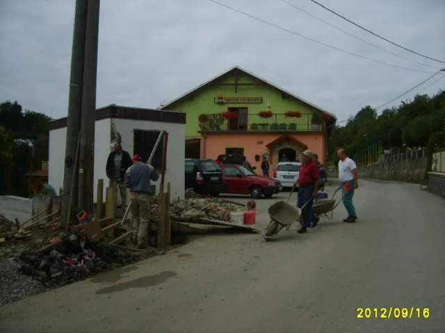 Výstavba verejného priestranstva pri Penzióne