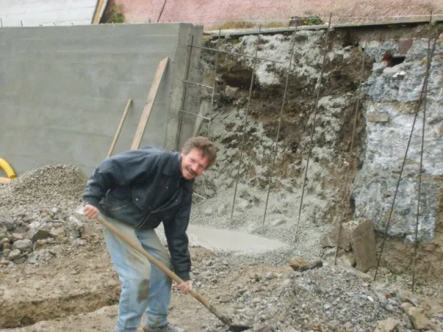 Oporný múr ZŠ
