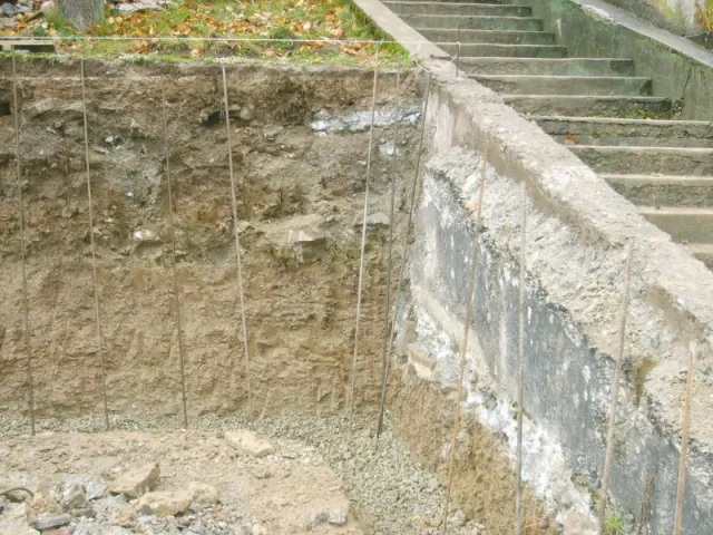Oporný múr ZŠ